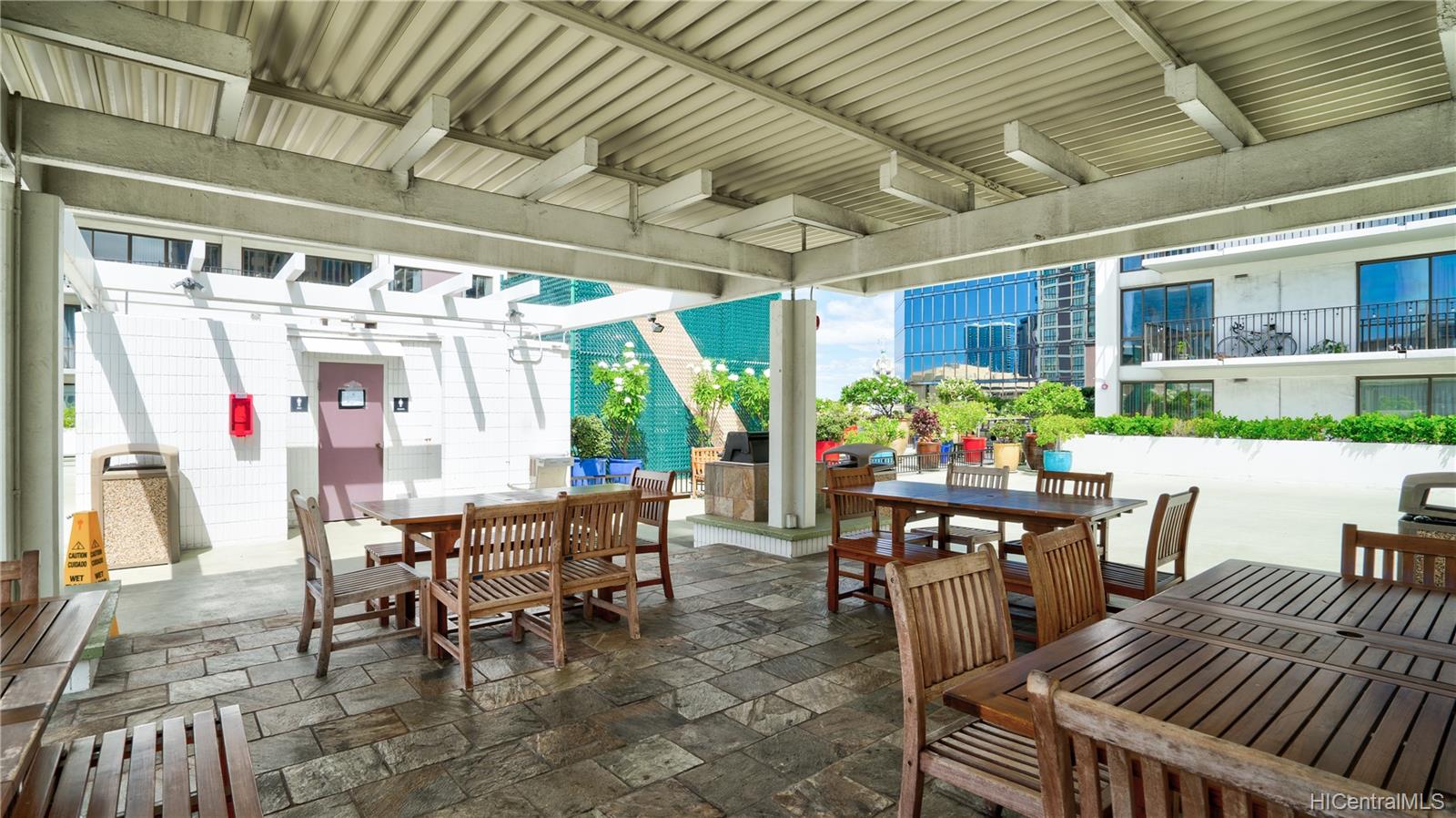 225 Queen Street  Unit 20D