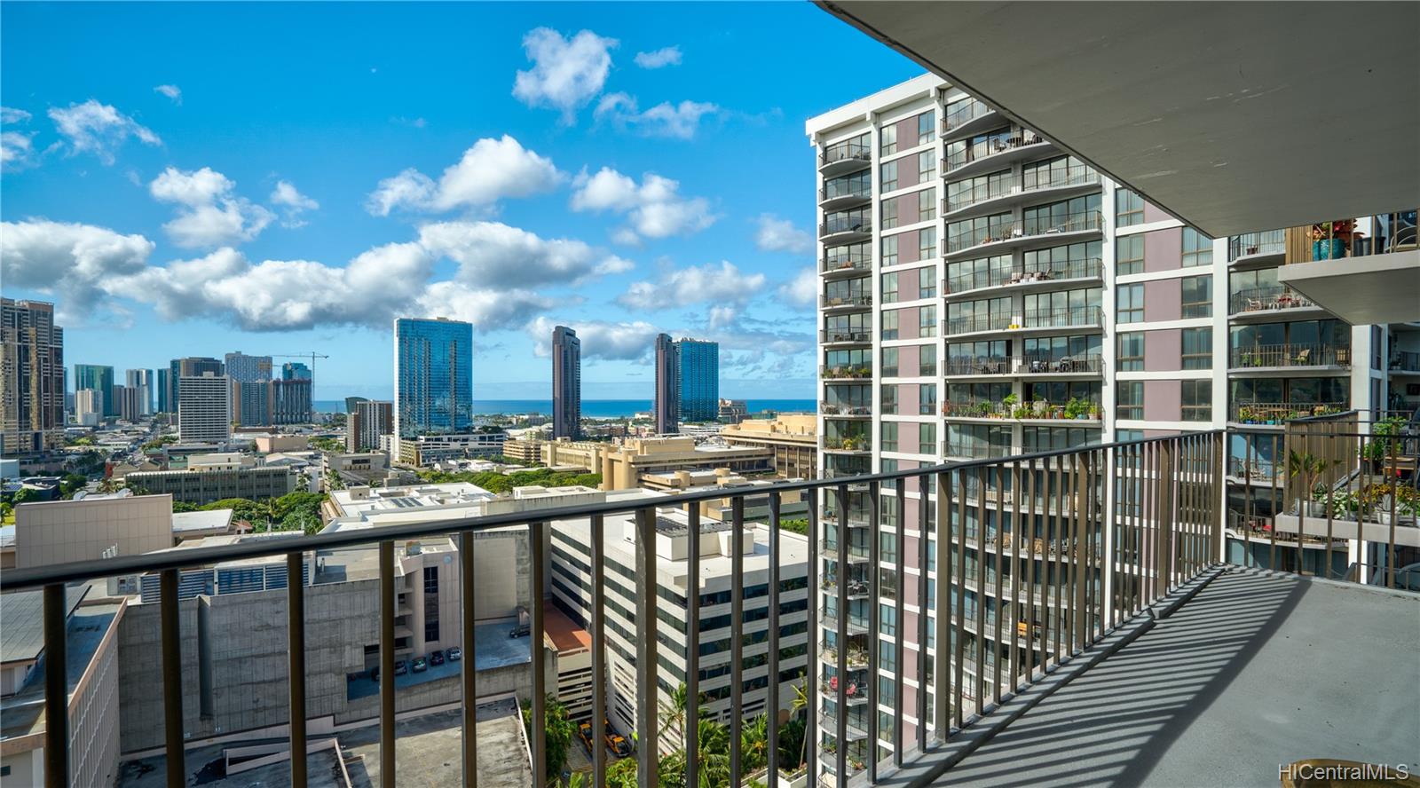 225 Queen Street  Unit 20D