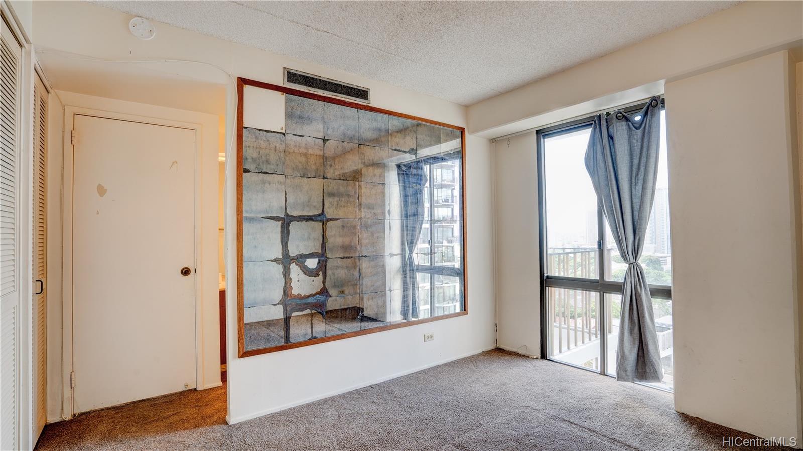 225 Queen Street  Unit 20D
