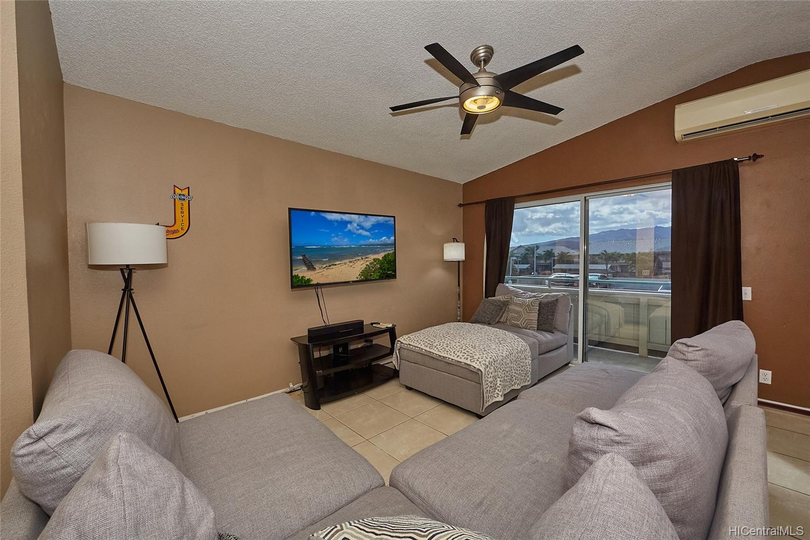 91-1121 Laaulu Street  Unit 10B