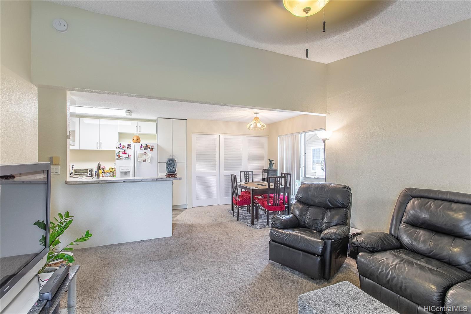 594 Mananai Place  Unit 21W