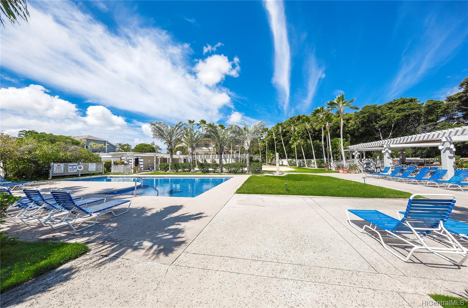594 Mananai Place  Unit 21W