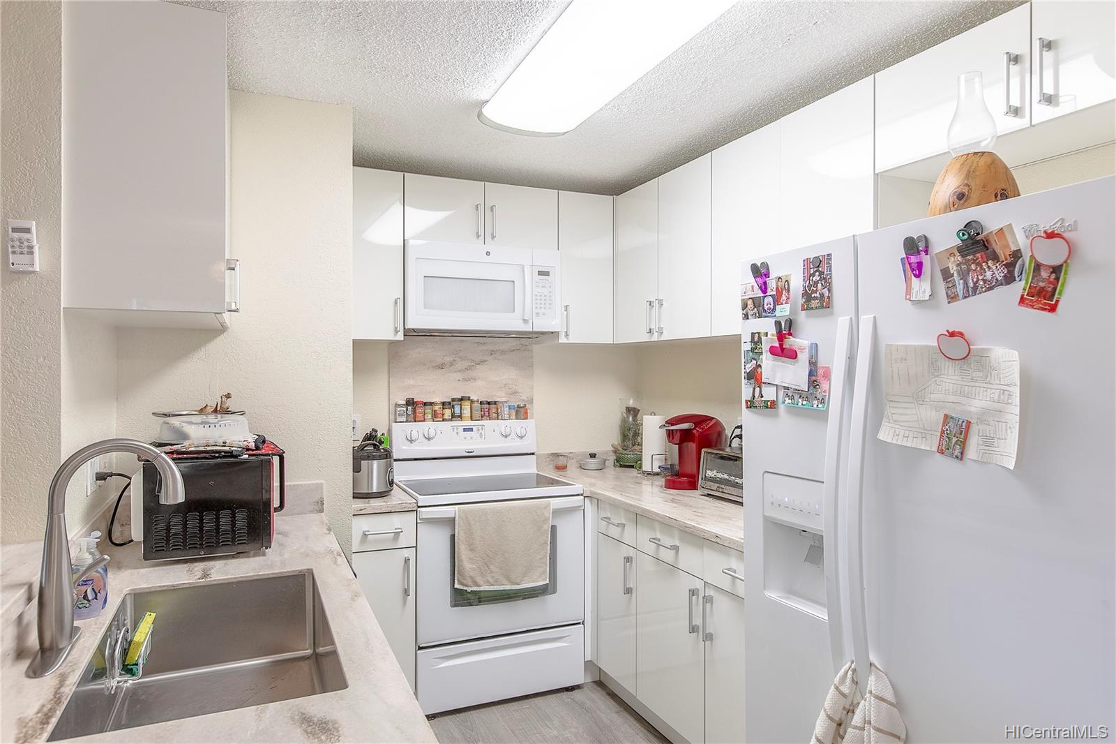 594 Mananai Place  Unit 21W