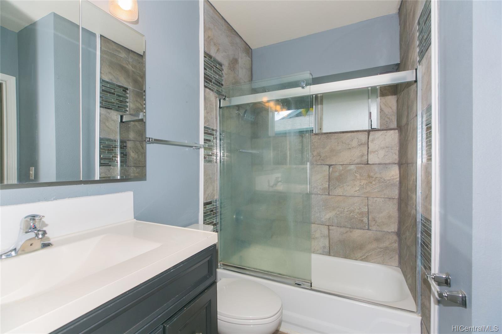 95-797 Wikao Street  Unit B201