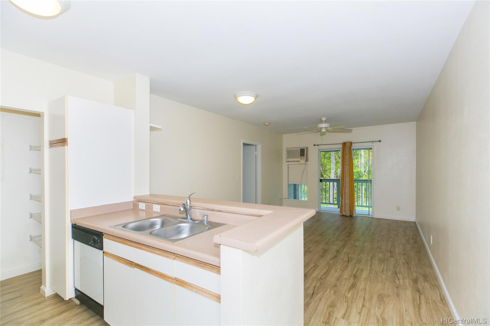 95-797 Wikao Street  Unit B201