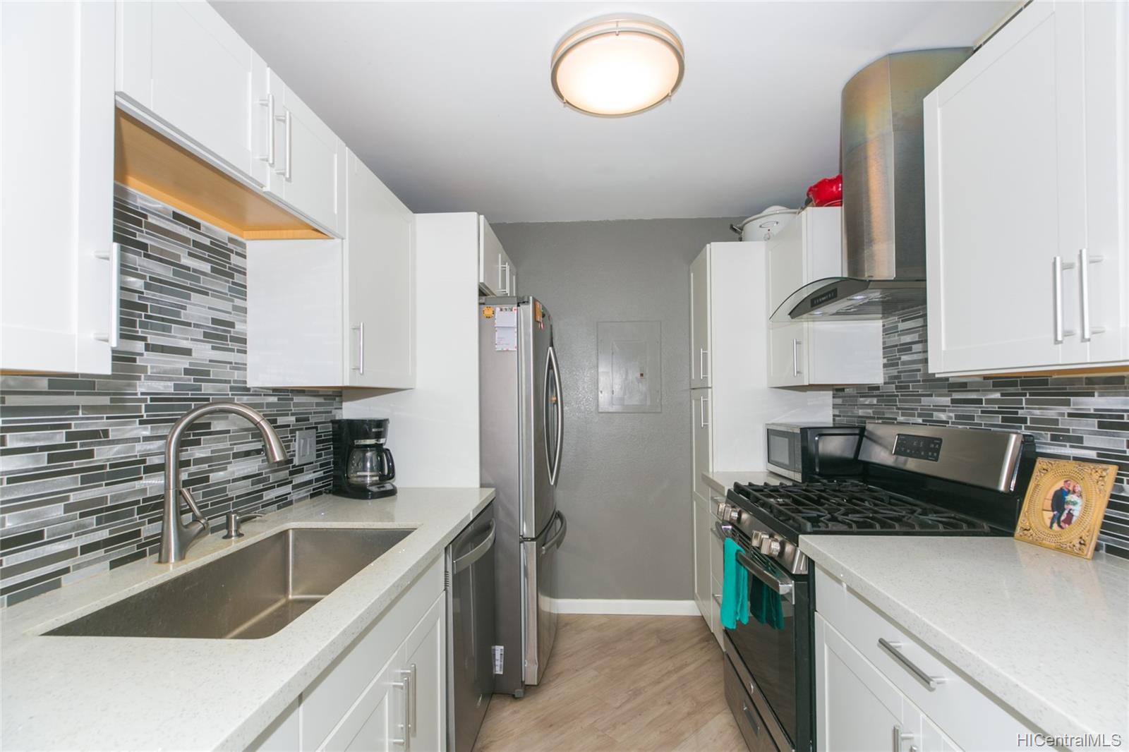 91-1029 Puamaeole Street  Unit 2R