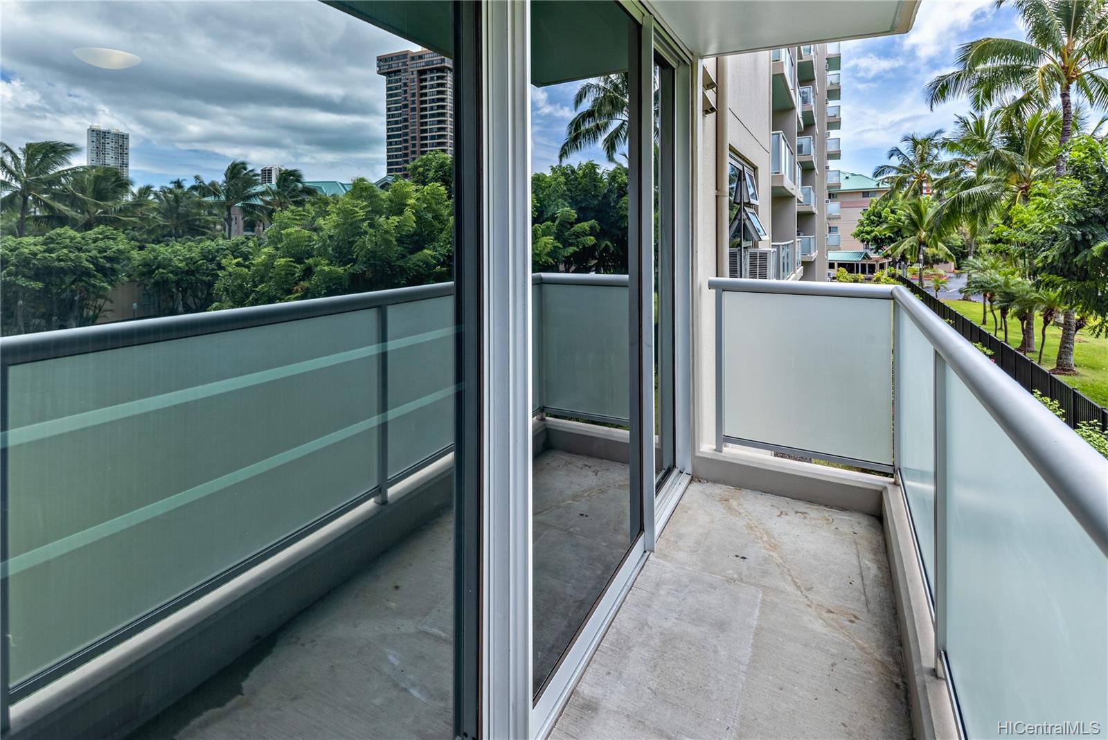3009 Ala Makahala Place  Unit 213