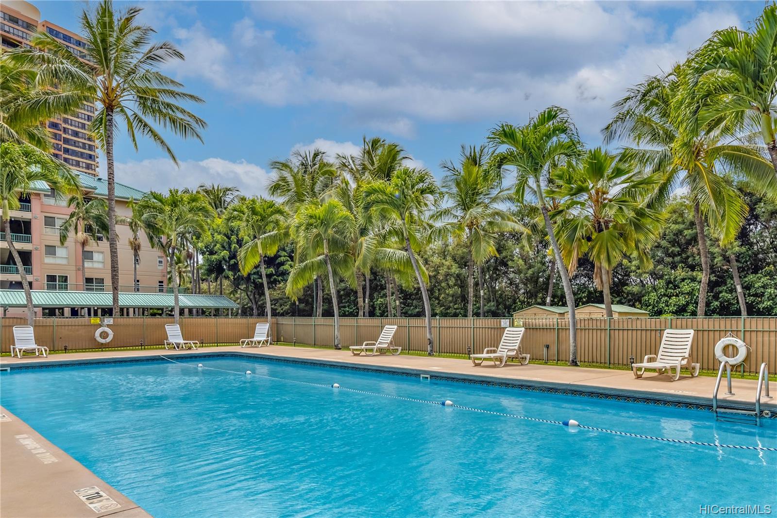 3009 Ala Makahala Place  Unit 213