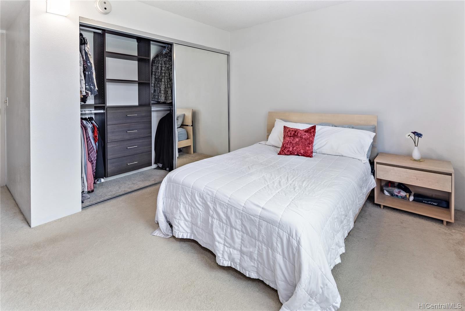 3009 Ala Makahala Place  Unit 213