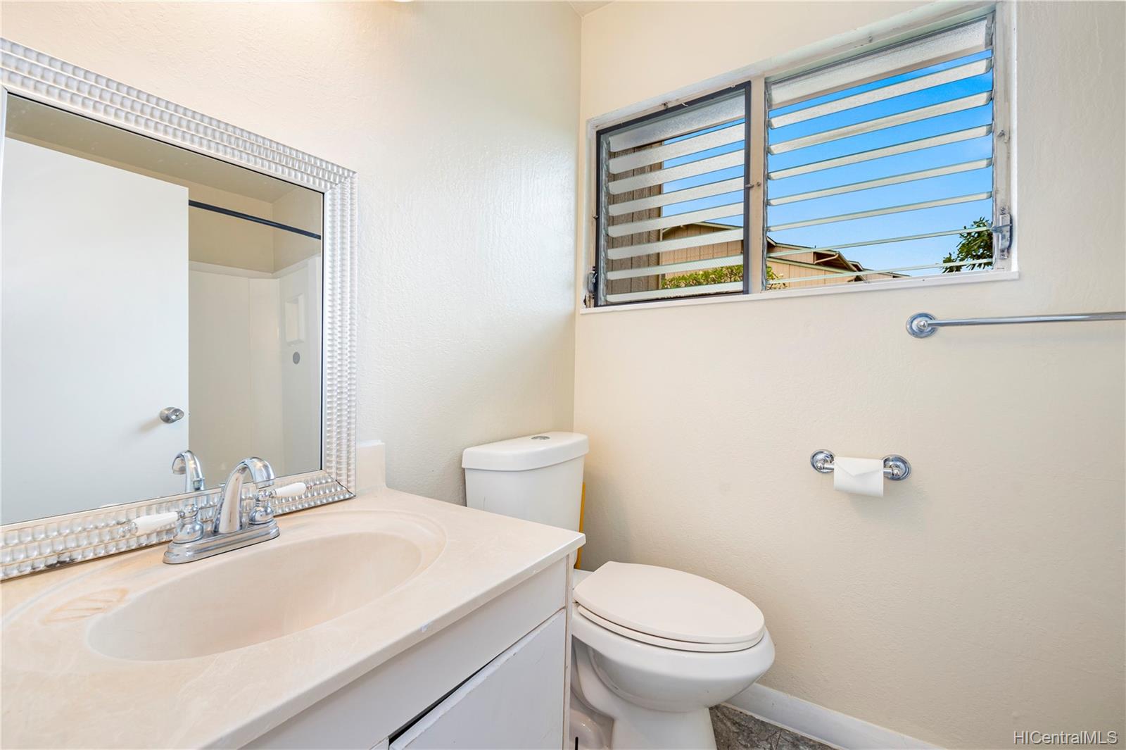 92-1043 Makakilo Drive  Unit 88