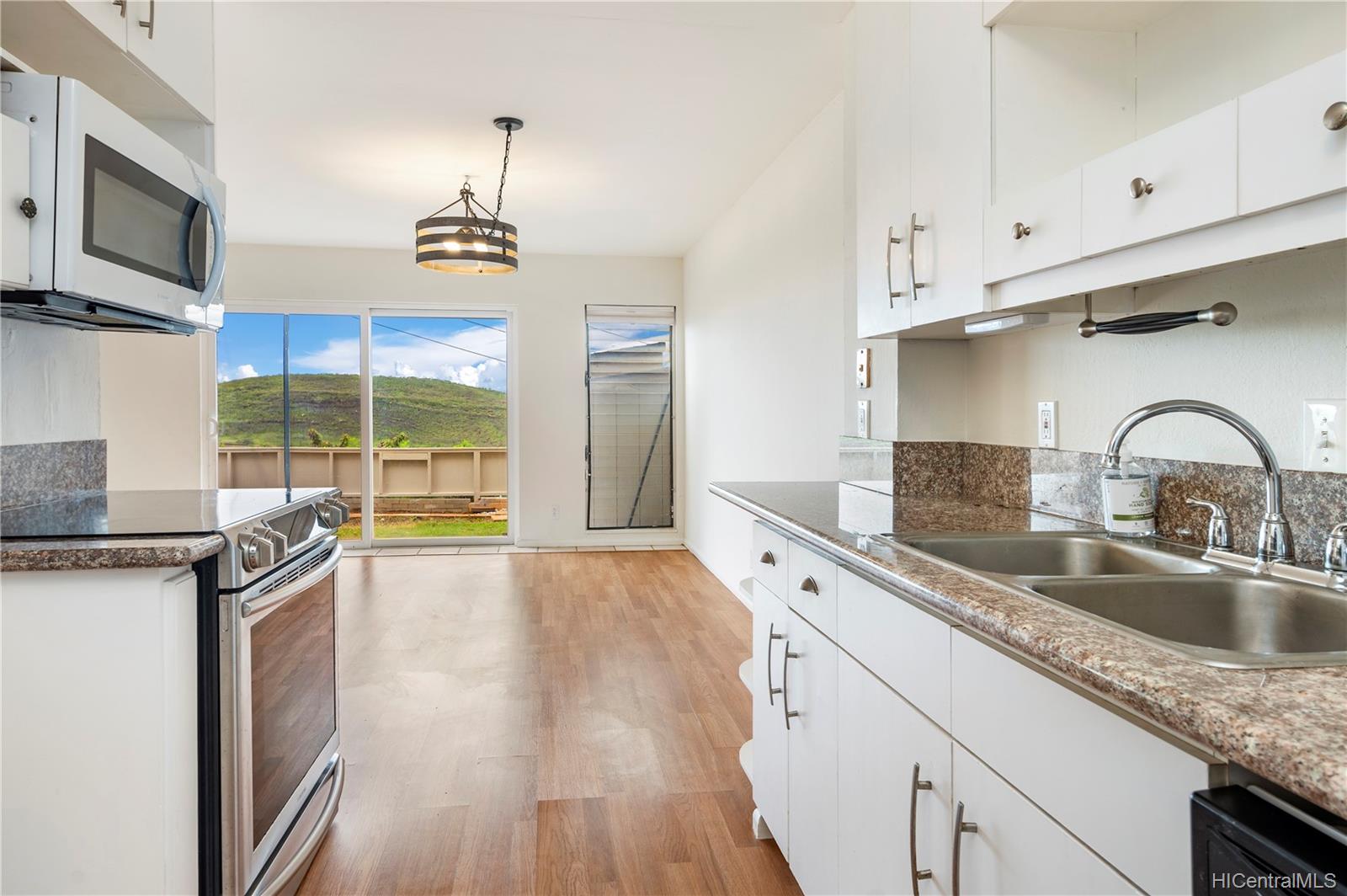 92-1043 Makakilo Drive  Unit 88
