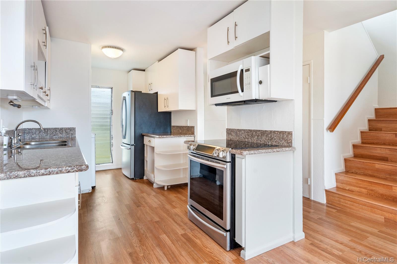 92-1043 Makakilo Drive  Unit 88