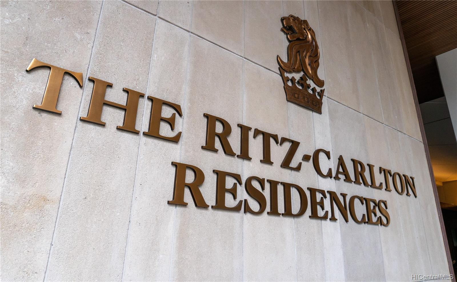 The Ritz-carlton Residences - 383 Kalaim 383 Kalaimoku Street  Unit 1714