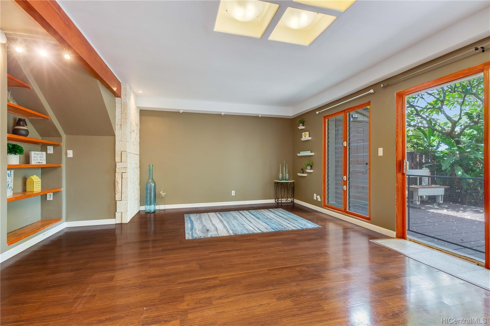 92-1010 Makakilo Drive  Unit 54