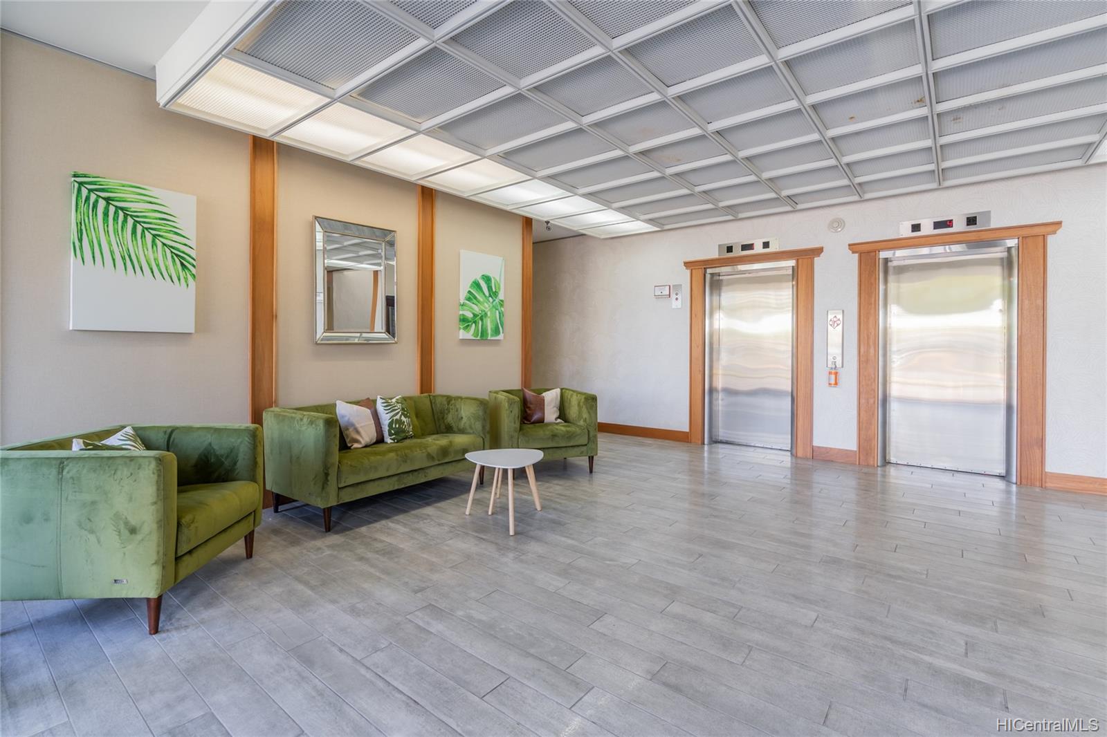 509 University Avenue  Unit 908