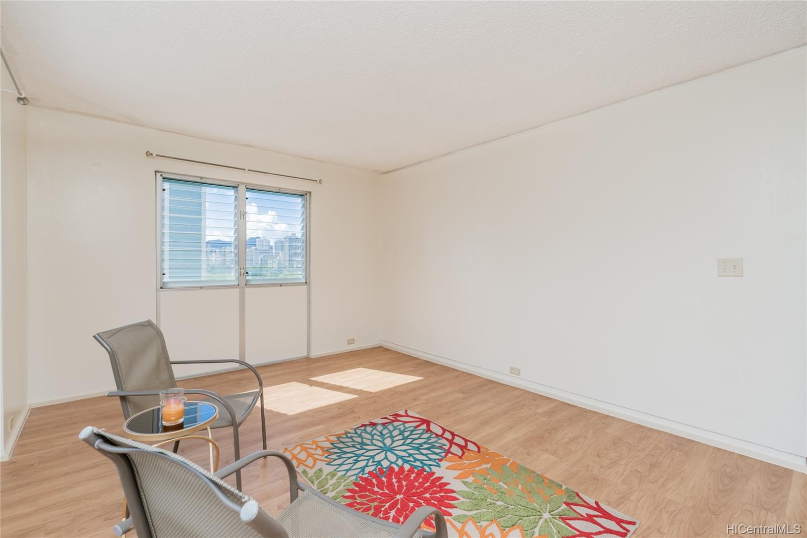509 University Avenue  Unit 908