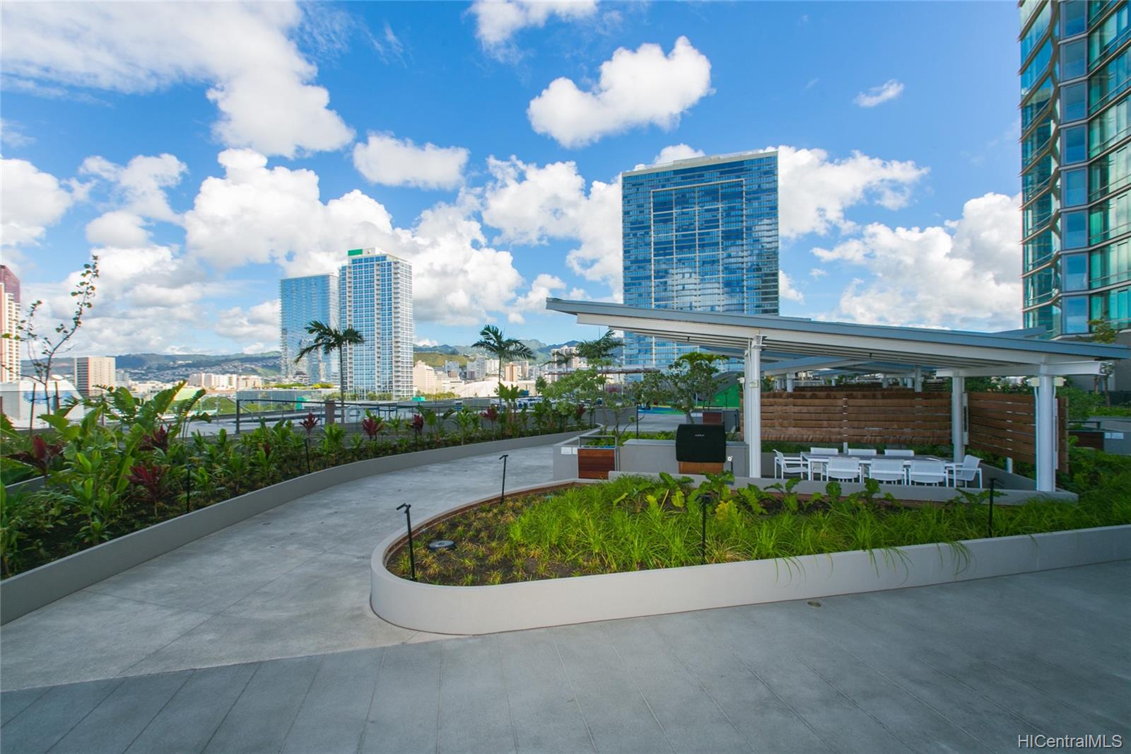 1001 Queen Street  Unit 3403