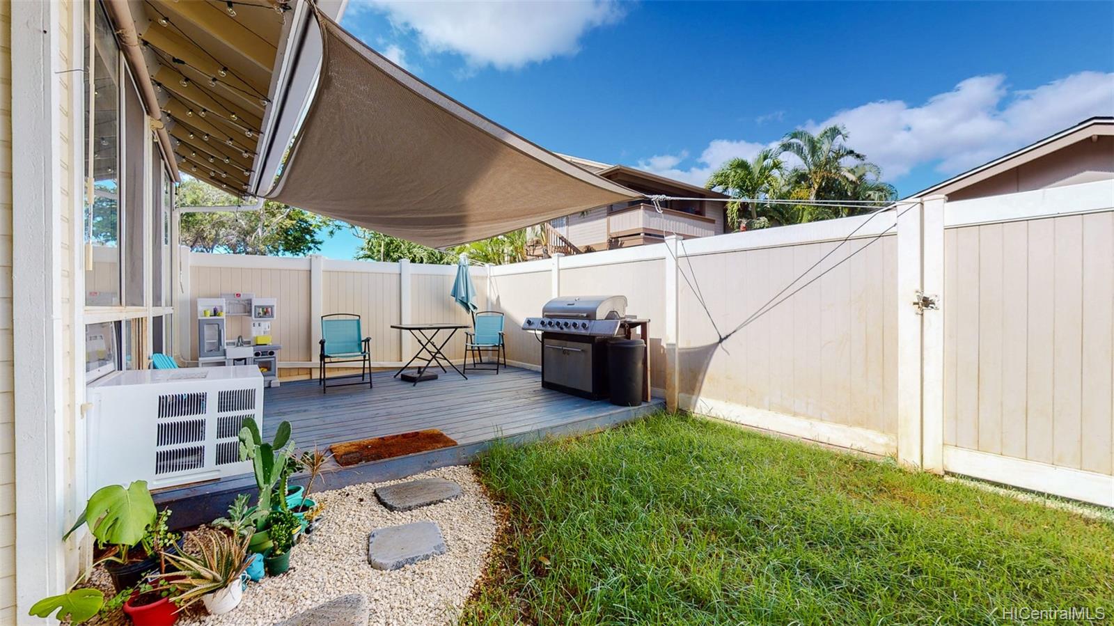 Arbors 911145 Laaulu Street Unit 12F Ewa Beach HI 96706 sold on 12092021