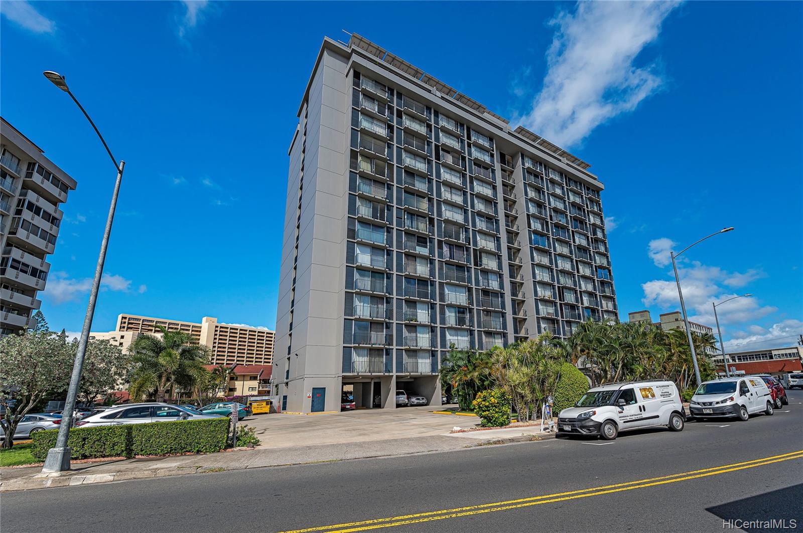 Holiday Manor 1650 Kanunu Street Unit 1106 Honolulu HI 96814 sold on 11