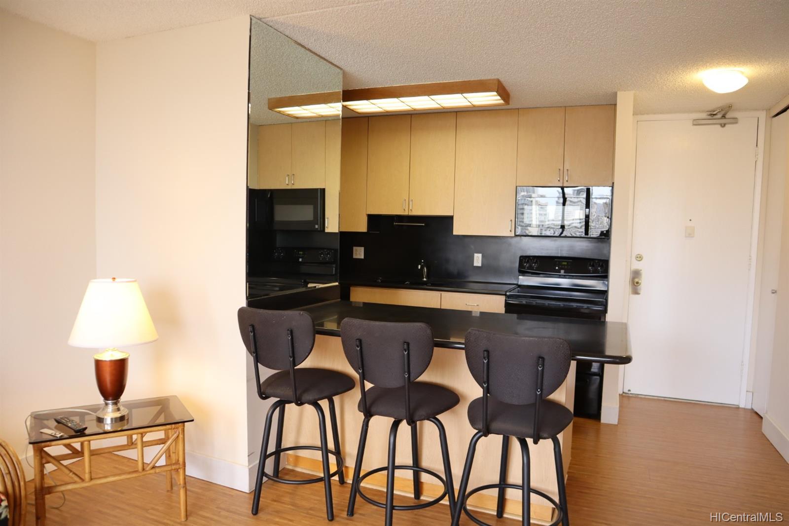 411 Hobron Lane  Unit 1512