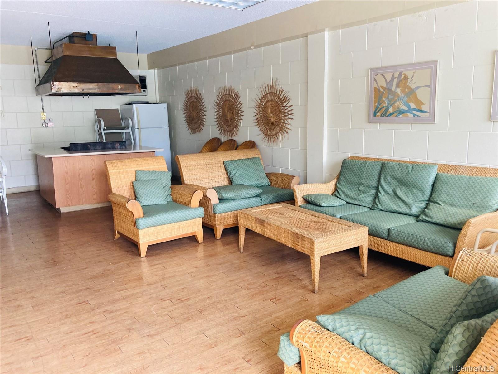 2845 Waialae Avenue  Unit 321