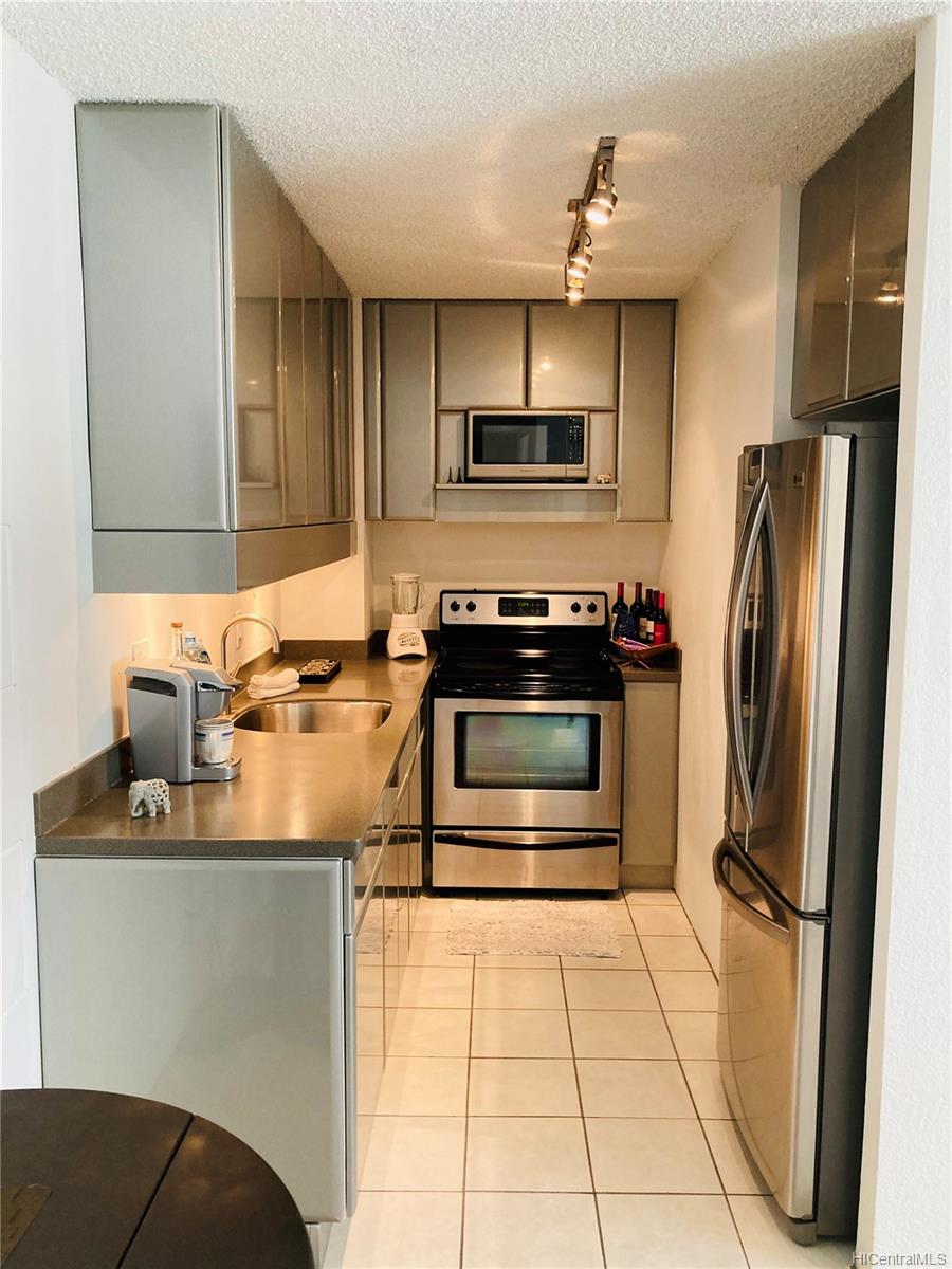 2845 Waialae Avenue  Unit 321