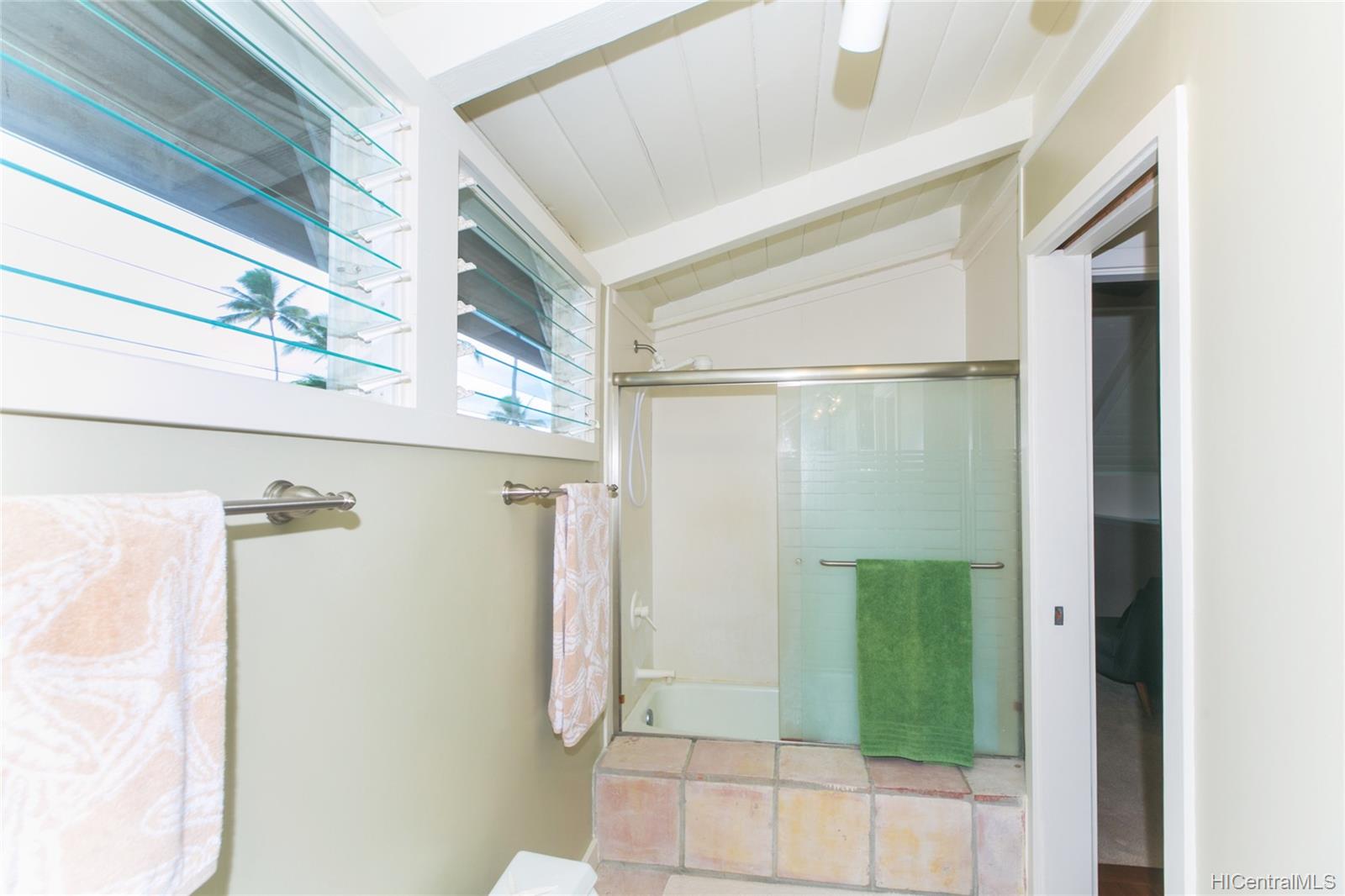 110 N Kalaheo Avenue  Unit B