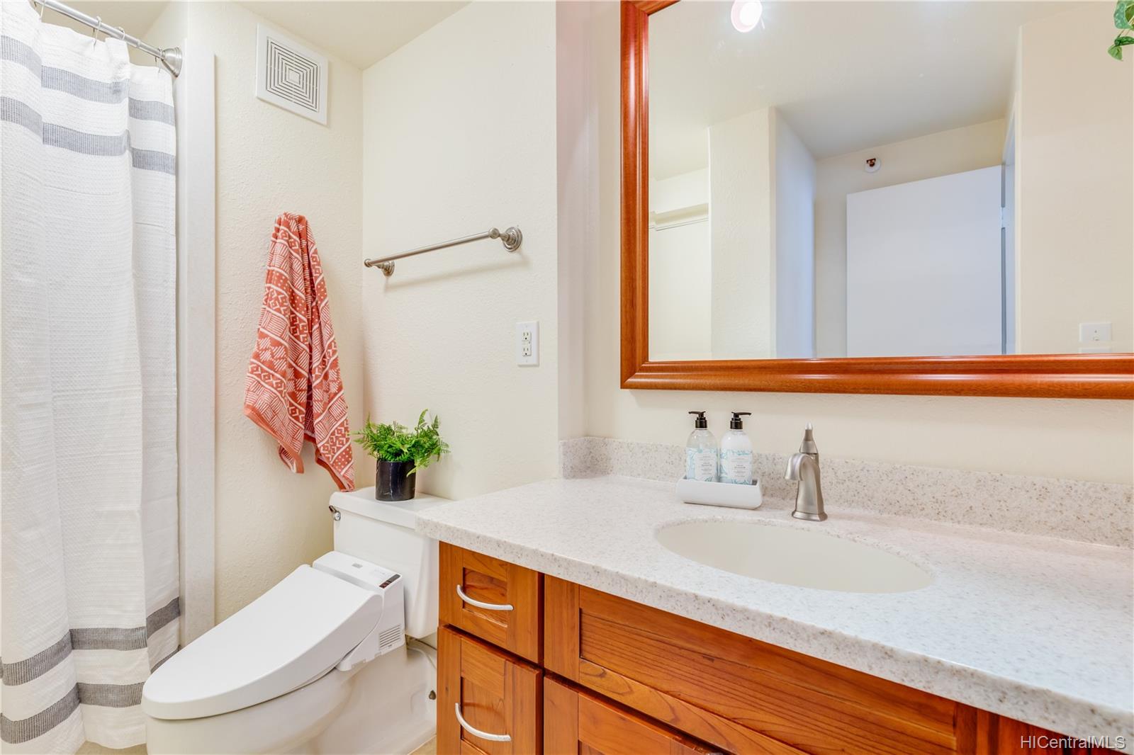 2724 Kahoaloha Lane  Unit 1507