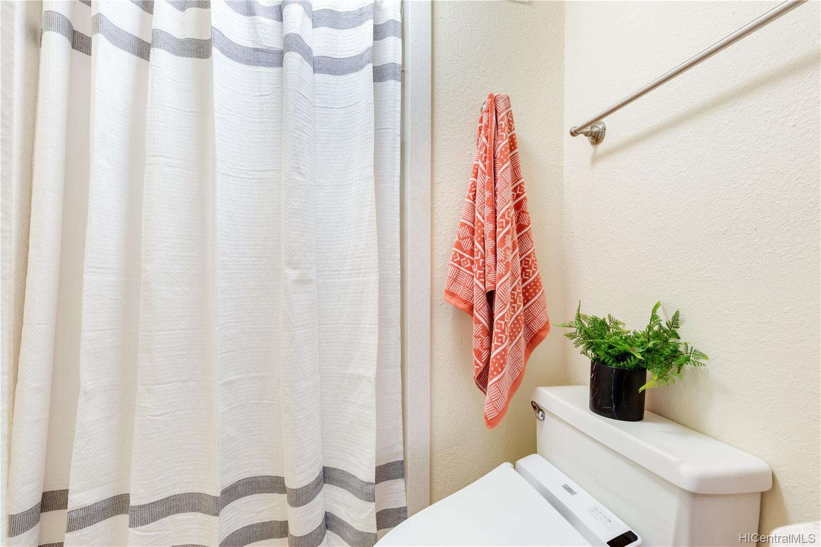 2724 Kahoaloha Lane  Unit 1507
