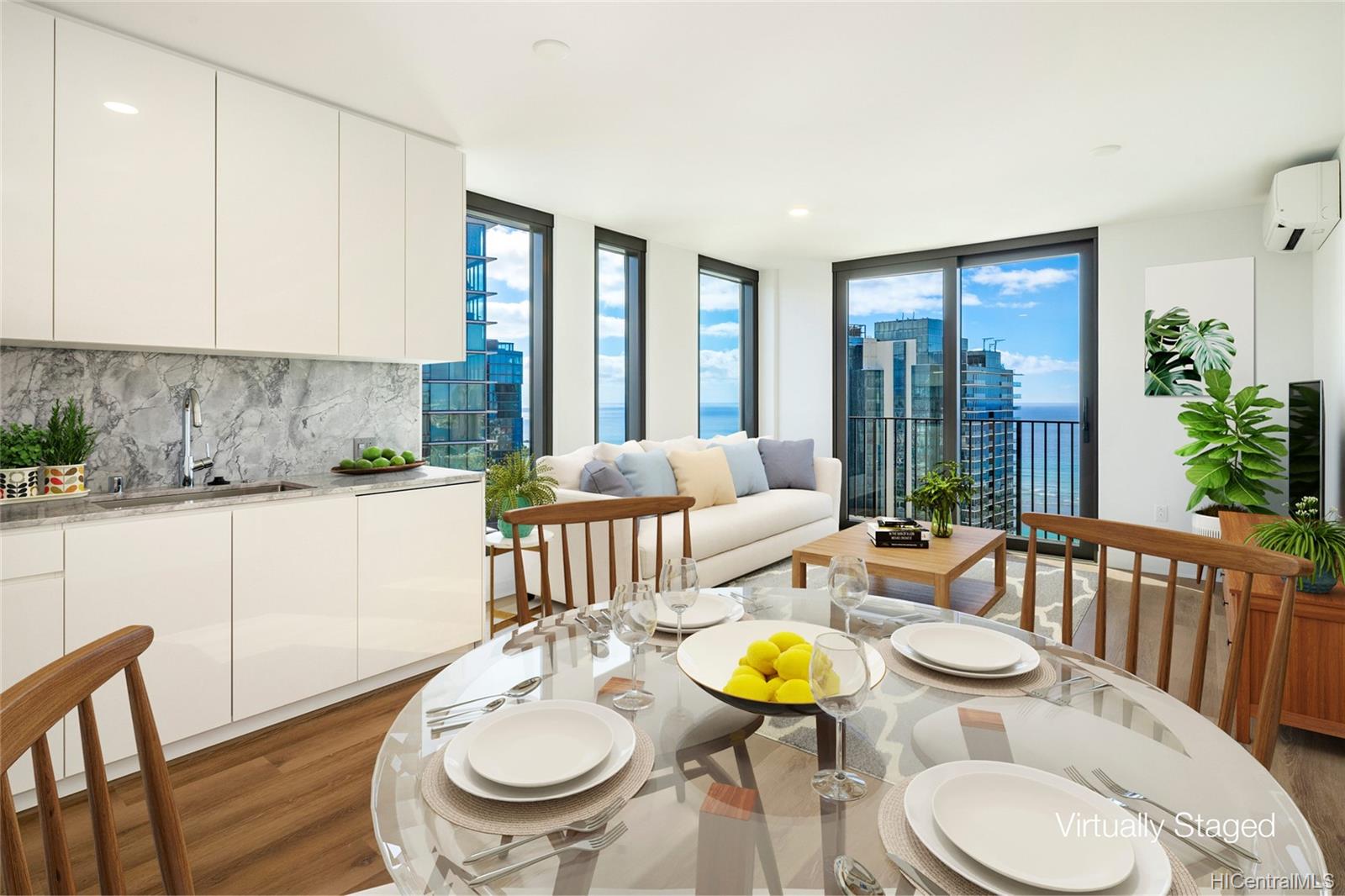 987 Queen Street  Unit 3702