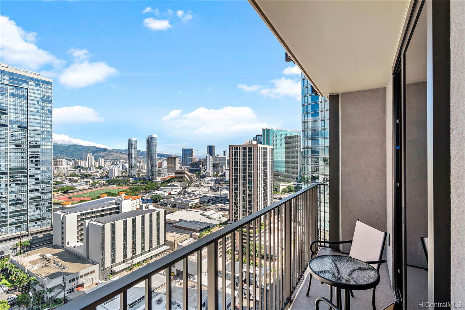 987 Queen Street  Unit 2216