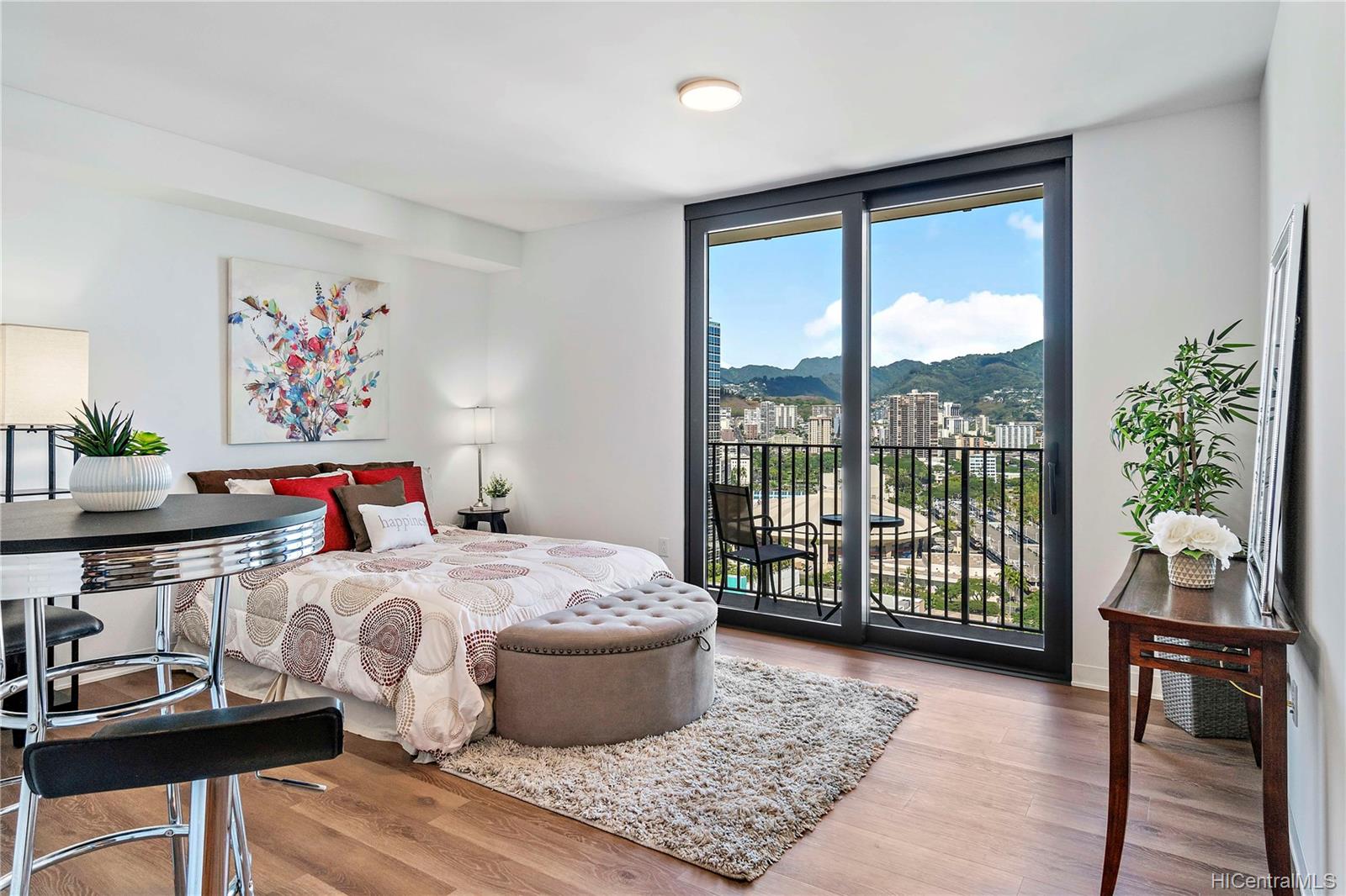 987 Queen Street  Unit 2216