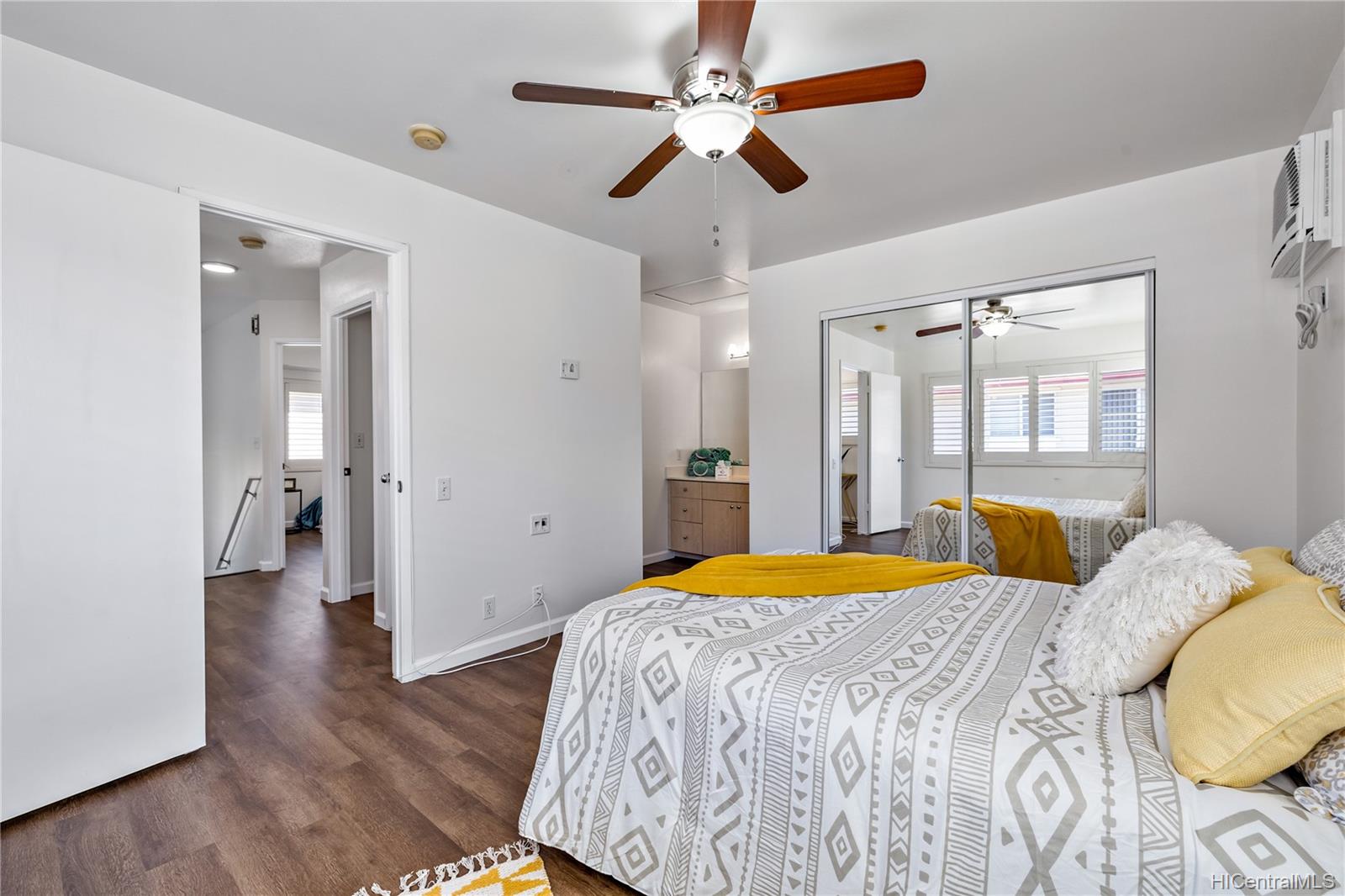 91-1042 Manaolana Street  Unit 16B