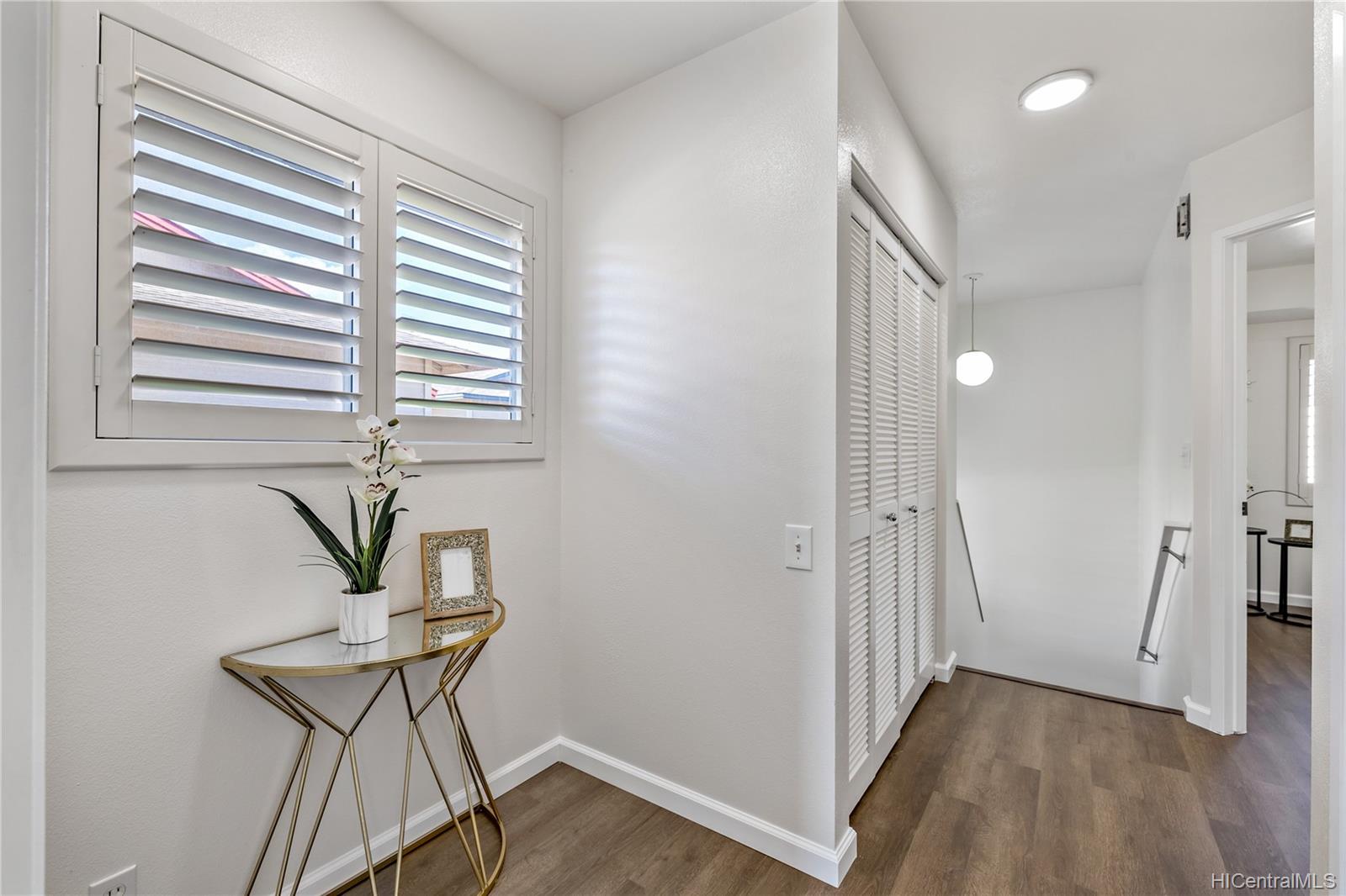 91-1042 Manaolana Street  Unit 16B