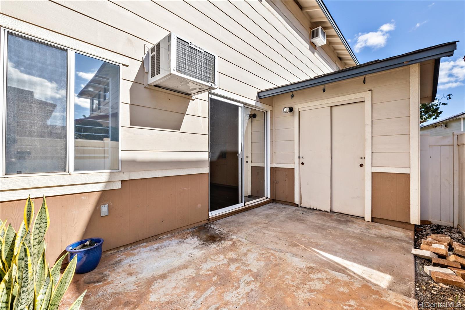 91-1042 Manaolana Street  Unit 16B