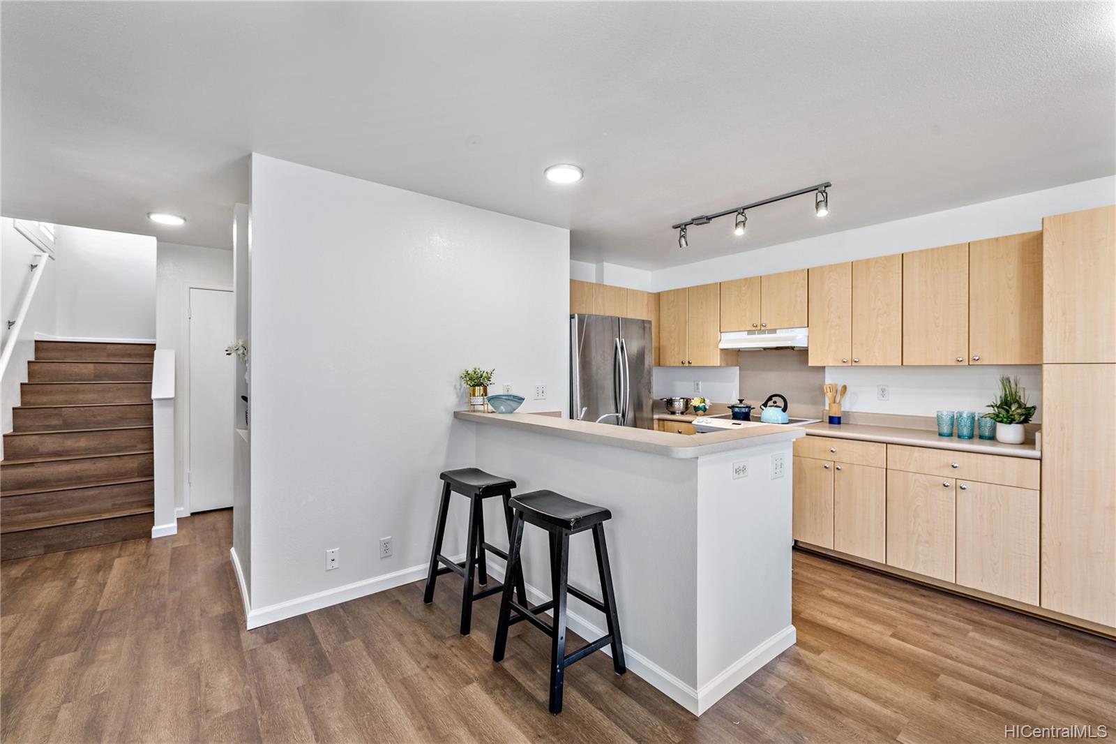 91-1042 Manaolana Street  Unit 16B