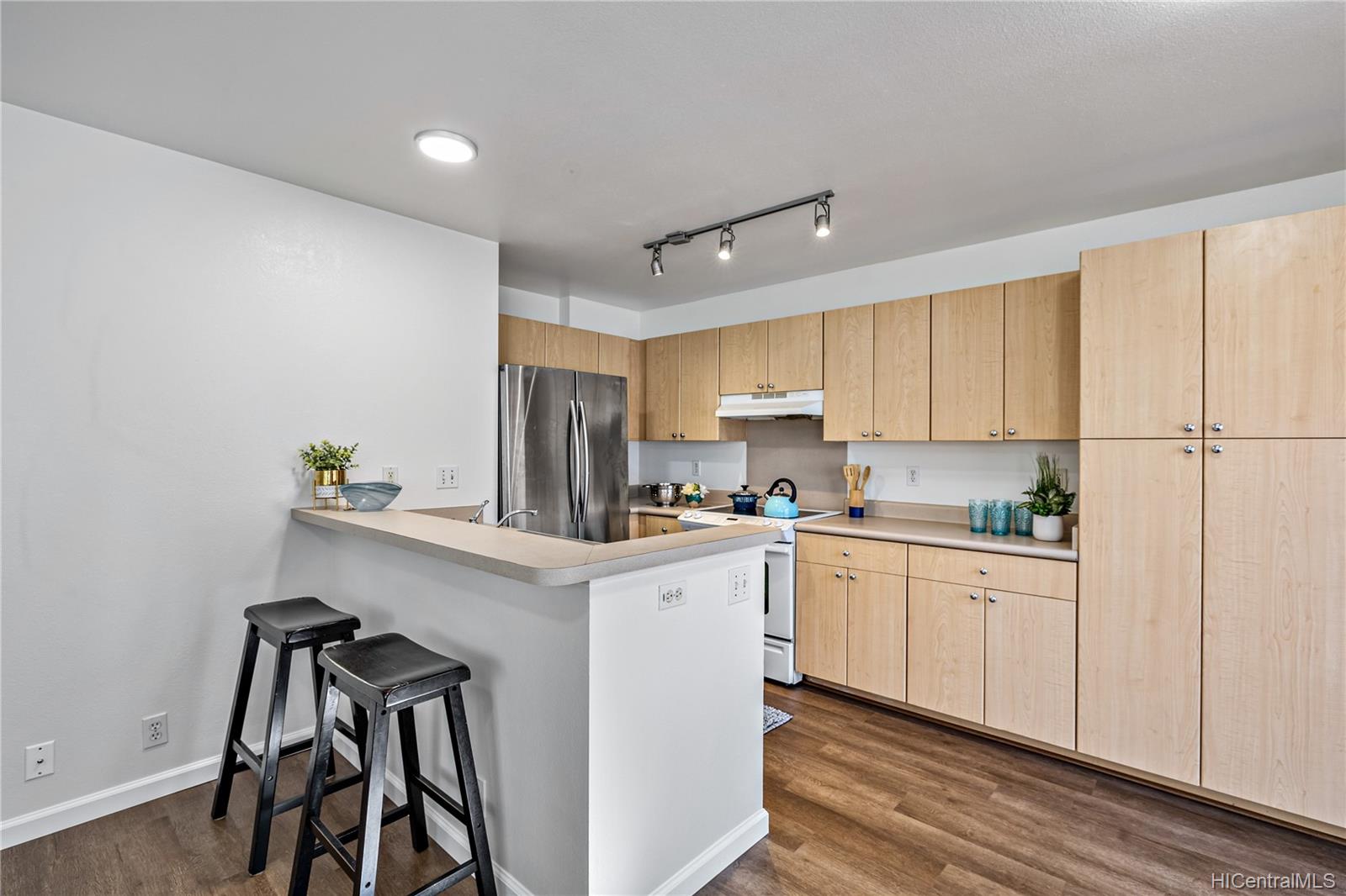 91-1042 Manaolana Street  Unit 16B