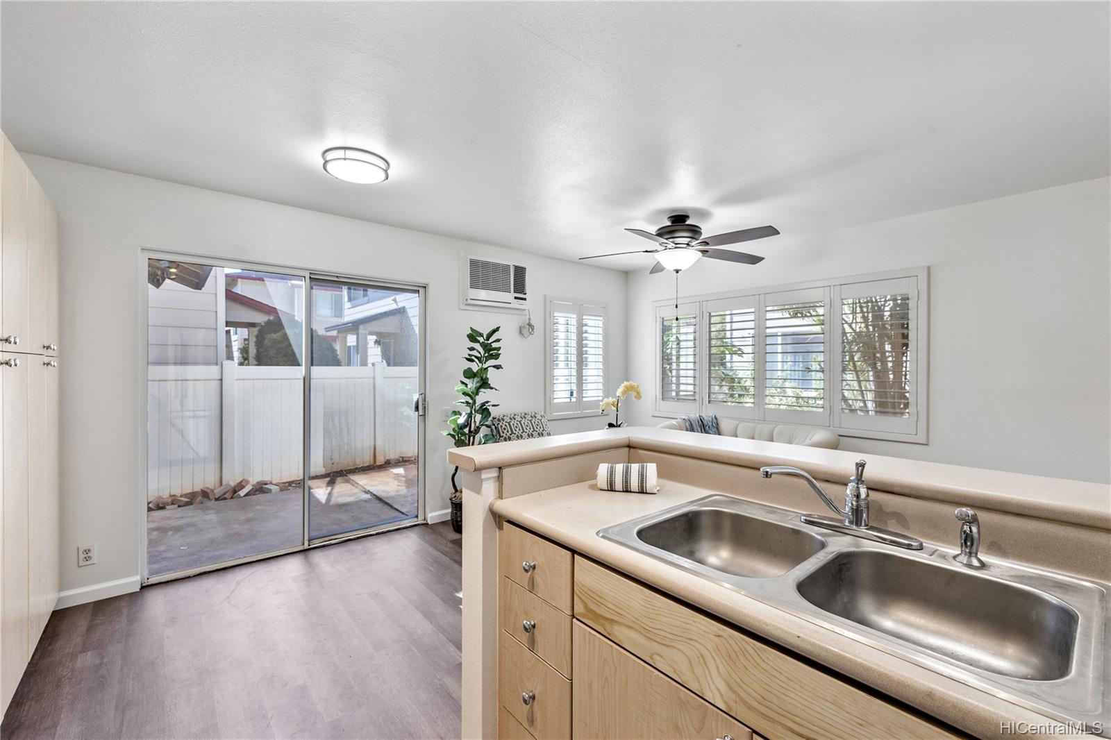 91-1042 Manaolana Street  Unit 16B