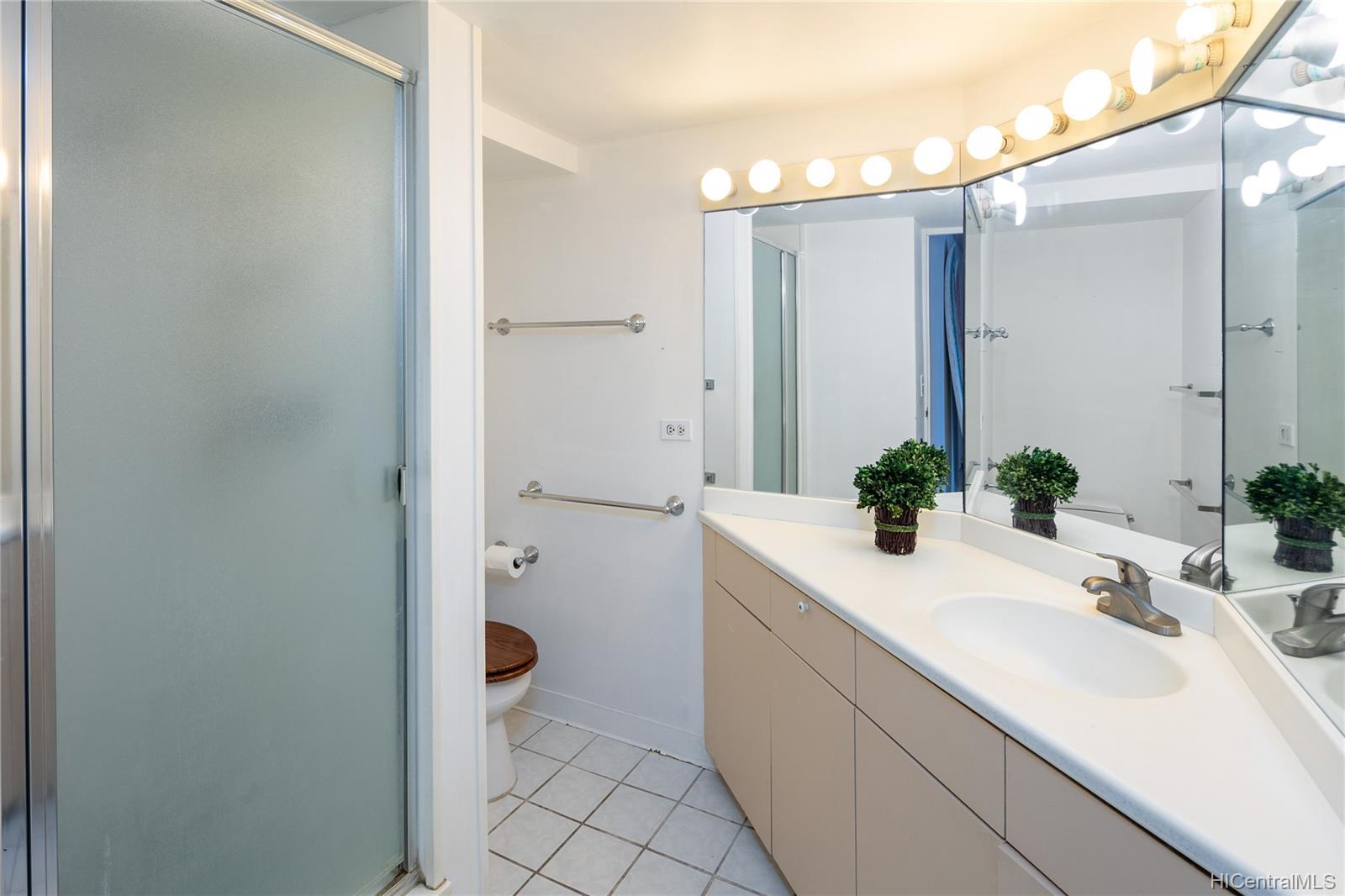 1750 Kalakaua Avenue  Unit 2202