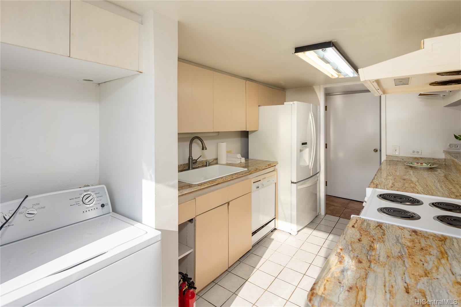 1750 Kalakaua Avenue  Unit 2202