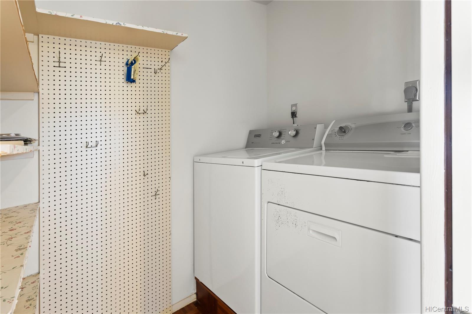 1333 Heulu Street  Unit 1207PH