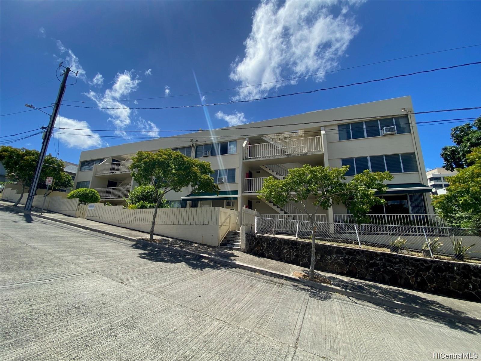Miller Terrace 502 Captain Cook Avenue Unit 204 Honolulu HI 96813 sold