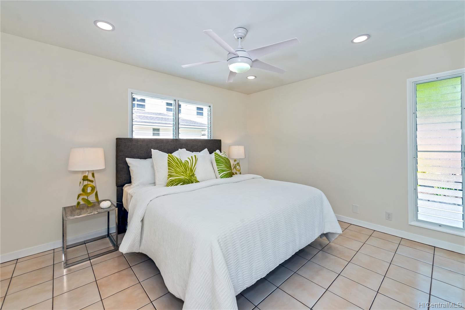 633 Keolu Drive