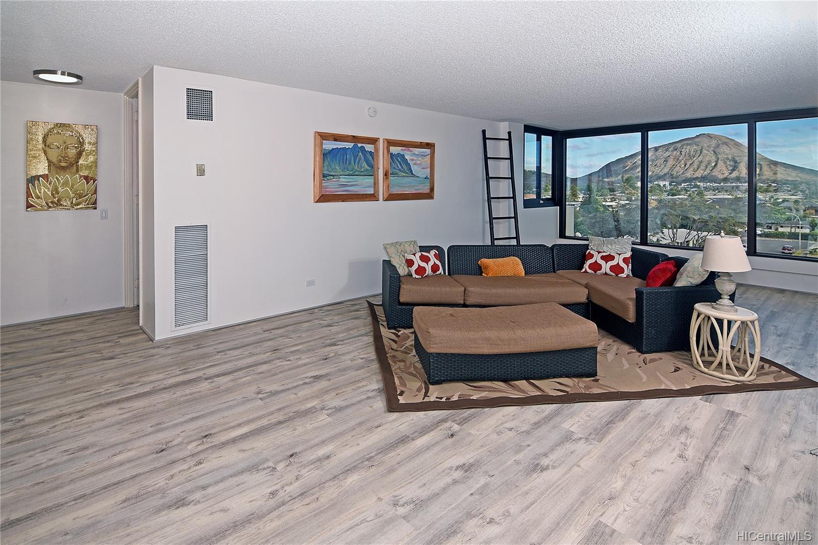 250 Kawaihae Street  Unit 1D