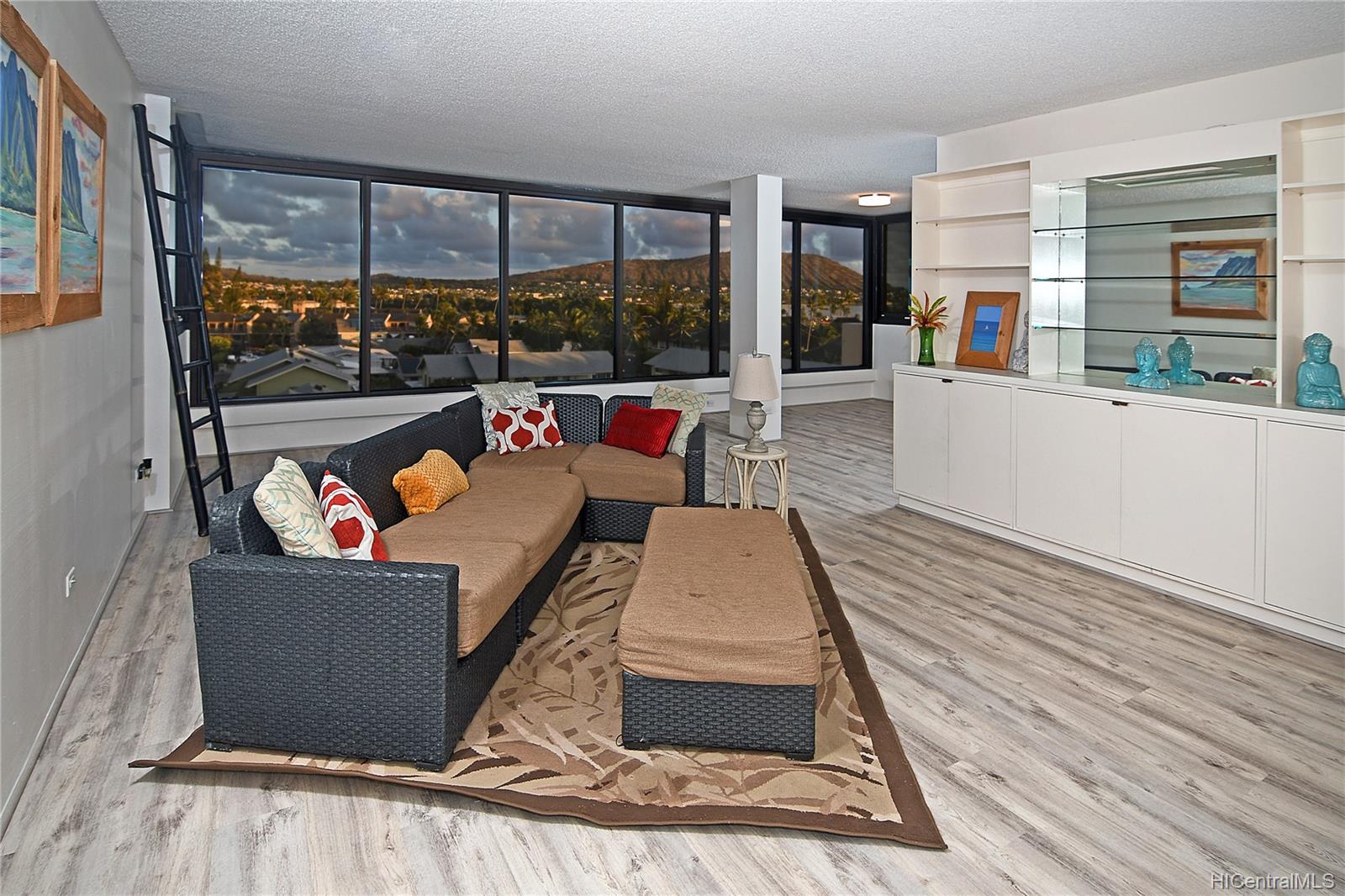 250 Kawaihae Street  Unit 1D