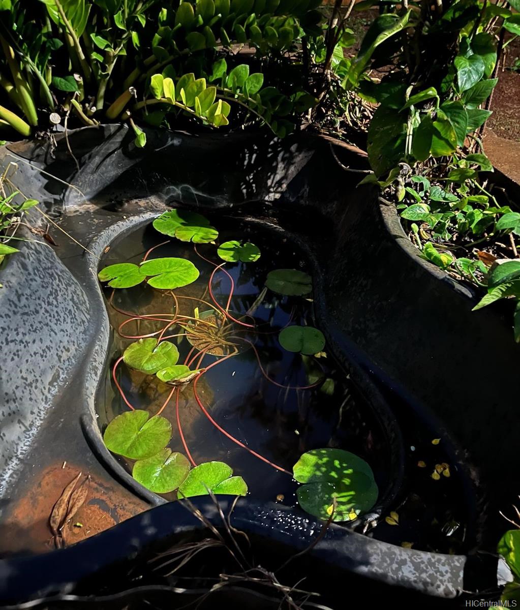 1402 Hoohui Street Pearl City HI 96782 listed 12012021