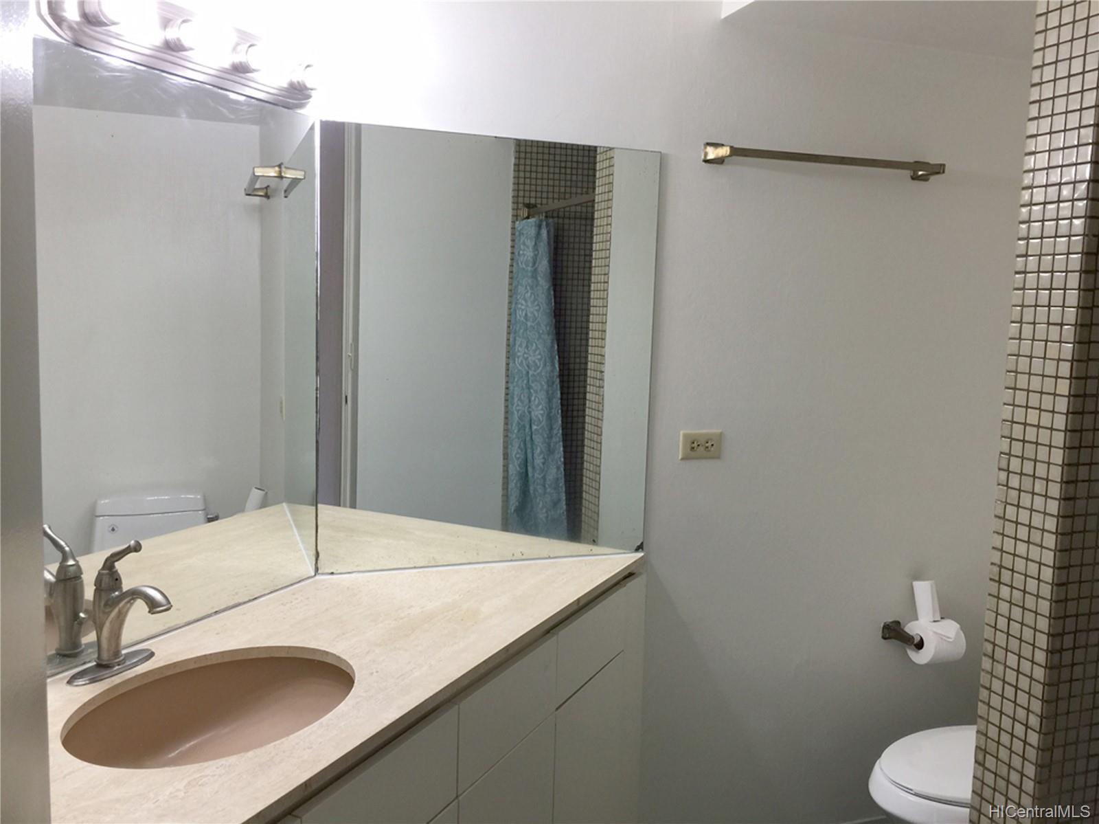 1750 Kalakaua Avenue  Unit 3201