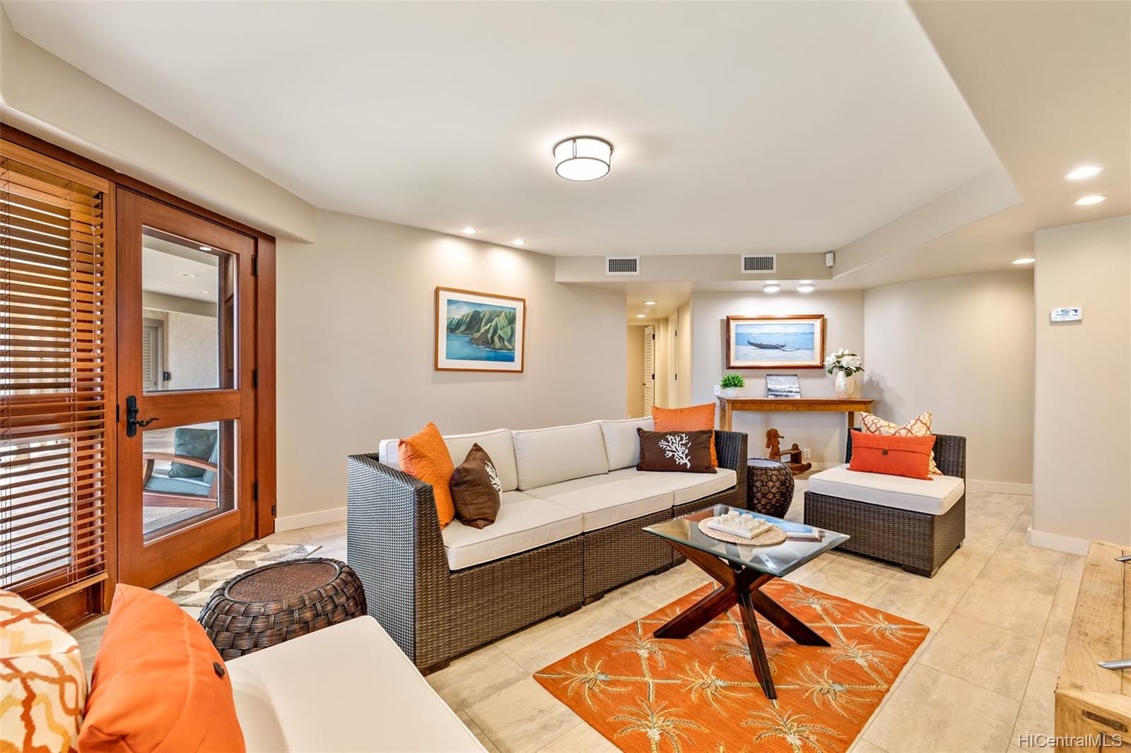 3210 Diamond Head Road  Unit 4