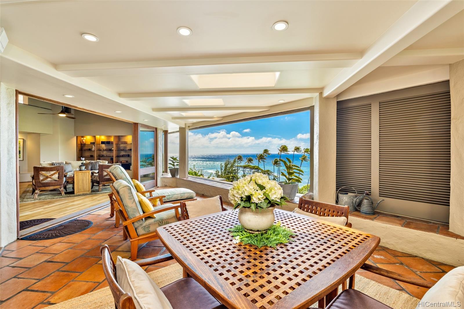 3210 Diamond Head Road  Unit 4
