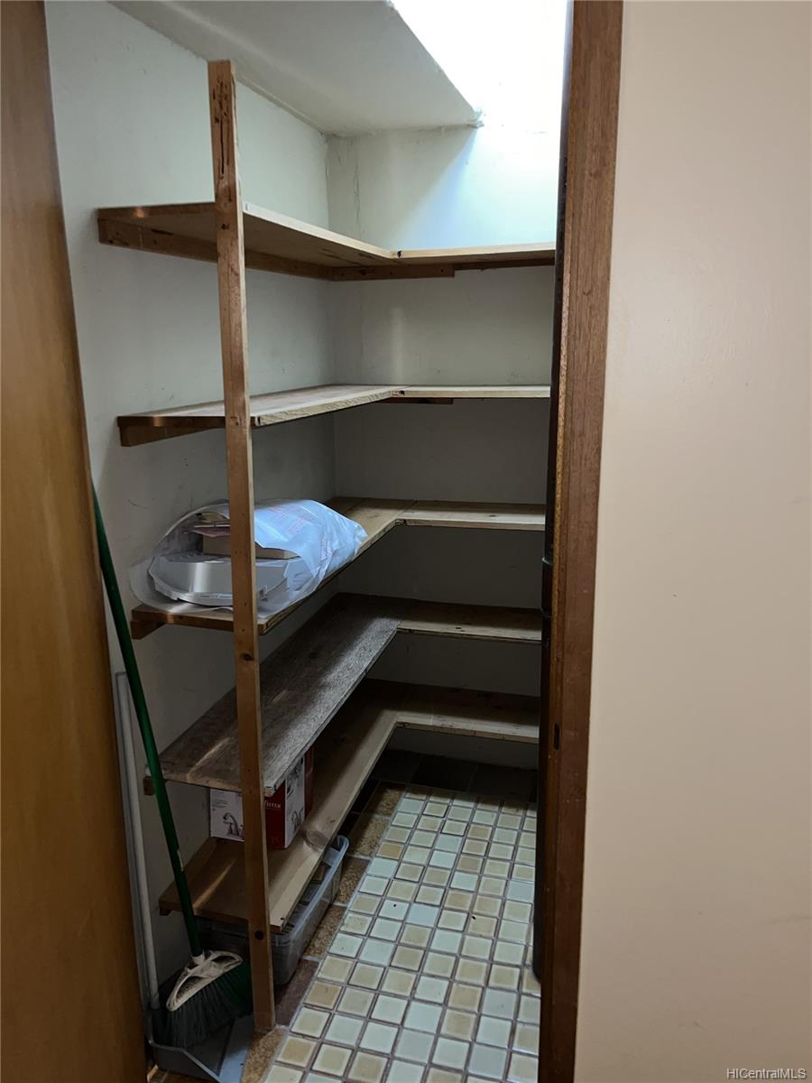 2825 S King Street  Unit 201